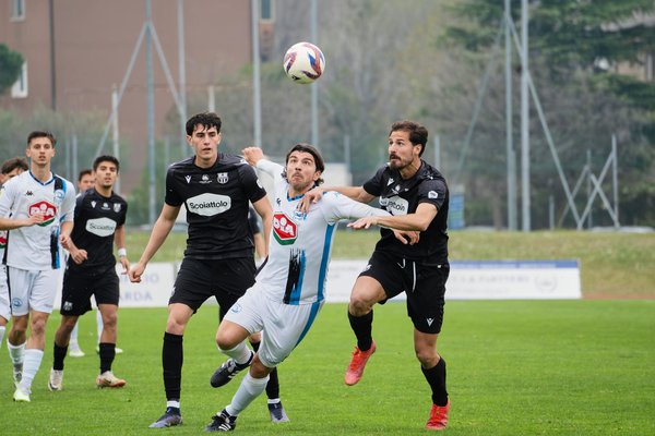 Yoga pour les enfants : jeux et postures à essayer